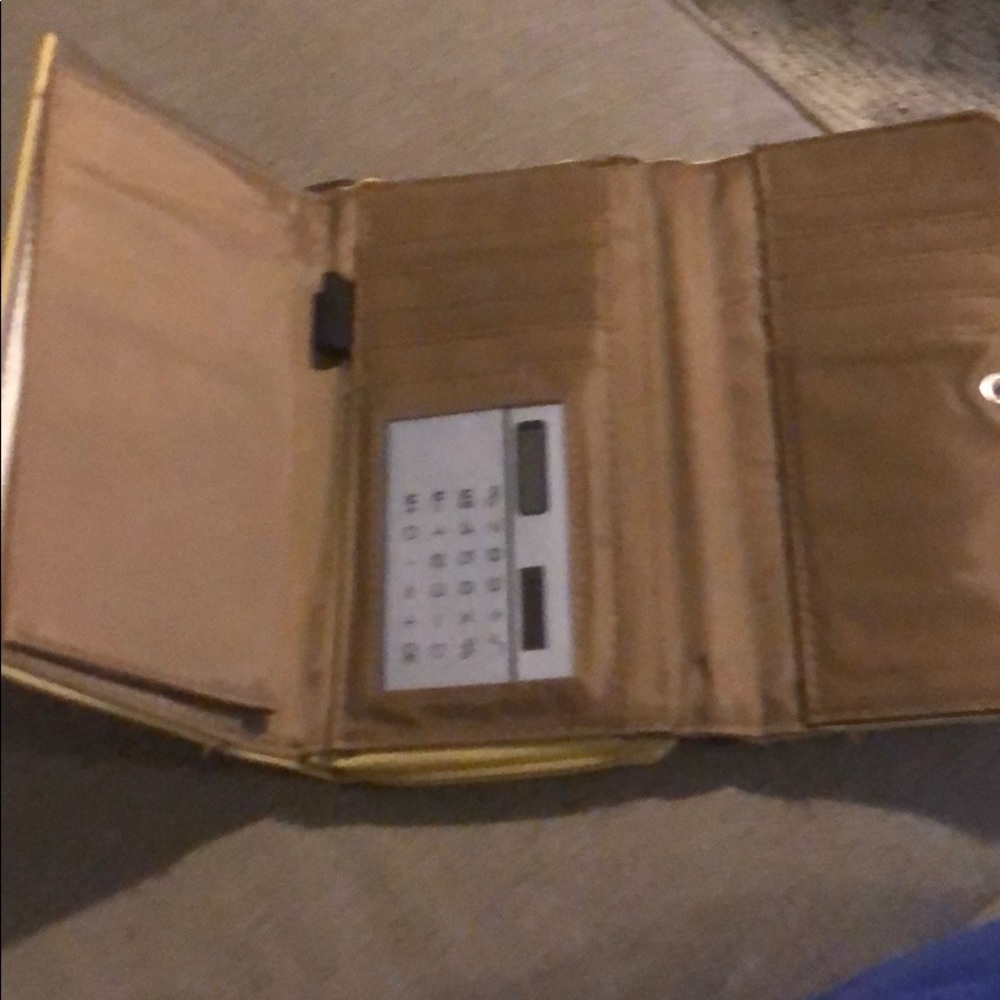 Two Wallets - Picture 4 of 6